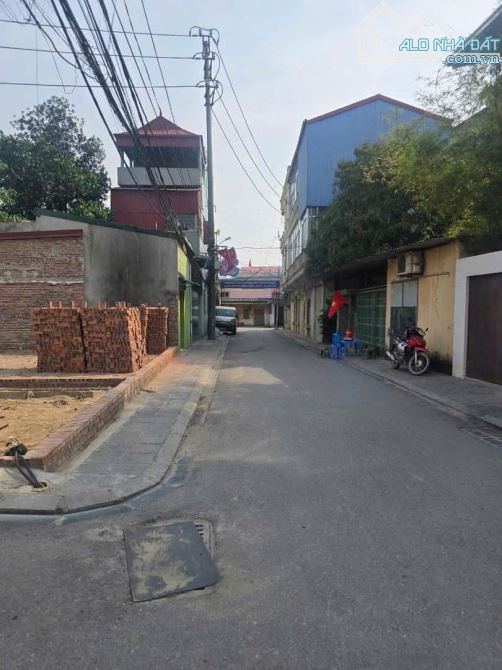 Cực nóng Trung oai tiên dương Đông Anh ôtô tải vào đất chỉ nhỉnh 4 tỷ tý