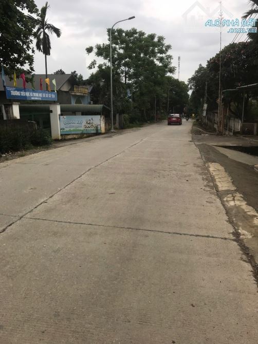 Gia đình cần bán 700m trục chính gò mè- Cư yên-Lương Sơn