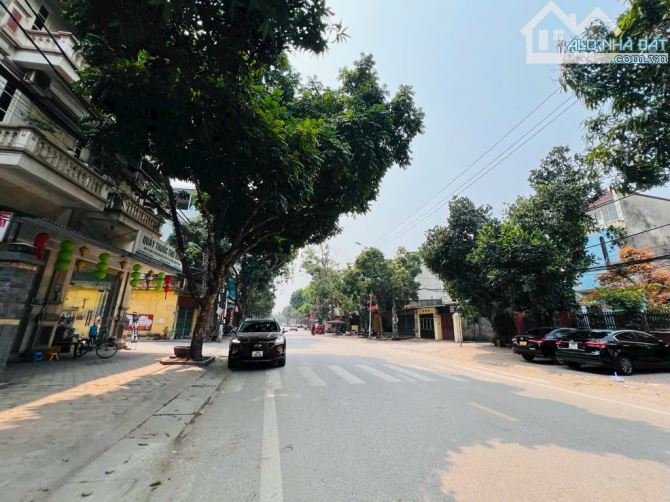 BÁN GẤP ĐẤT TT ĐÔNG ANH  VỊ TRÍ KIM CƯƠNG QUẬN ĐÔNG ANH ÔTÔ TRÁNH TIỆN ÍCH BẠT NGÀN