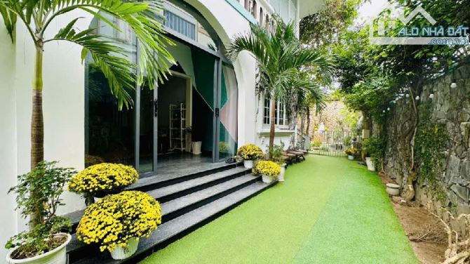 600M2 NGANG 40M ĐƯỜNG TRẦN VĂN DƯ CÁCH BIỂN MỸ KHÊ 100M - TẶNG BIỆT THỰ VƯỜN. GỌI HƯƠNG