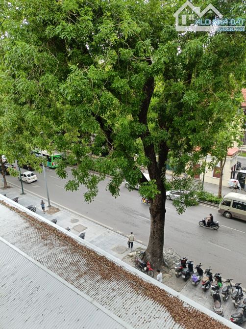 BÁN NHÀ PHỐ ẤU TRIỆU -HOÀN KIẾM -Ô TÔ -KINH DOANH -THANG MÁY+75 m2-8 TẦNG