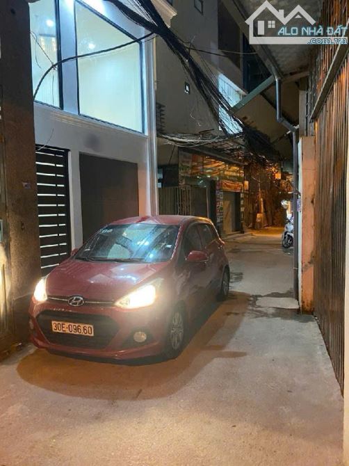 Nhà Phân Lô Phú Mỹ. DT 54m2* 7Tầng* MT Rộng. Thang máy- OTO đi qua- 11 Phòng KK- DThu ~75T