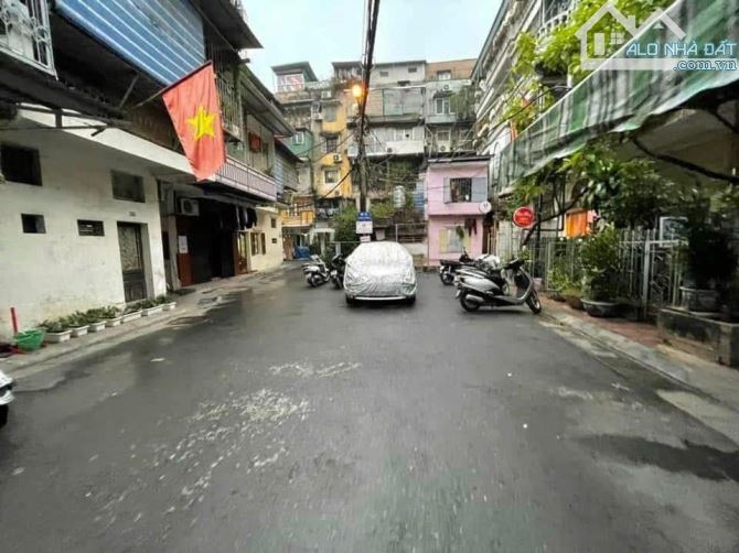Bán Nhà P/Lô Ô Tô Tránh Quận 2 Bà Trưng 50m3T OTO Trong Nhà 2 THOÁNG 10,9 Tỷ Lò Đúc.