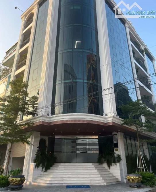 TOÀ BUILLDING PHỐ VIP  TRUNG TÂM CẦU GIẤY ĐẸP NHẤT KHU VỰC - 8 TẦNG LÔ GÓC 3 MẶT THOÁNG