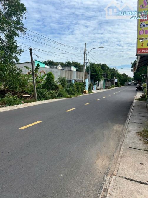 Ngộp bán gấp nhà đất mặt tiền Nhơn Trạch,kho, xưởng,kinh doanh giá rẻ 8,3tr/m.Gọi ngay 24H