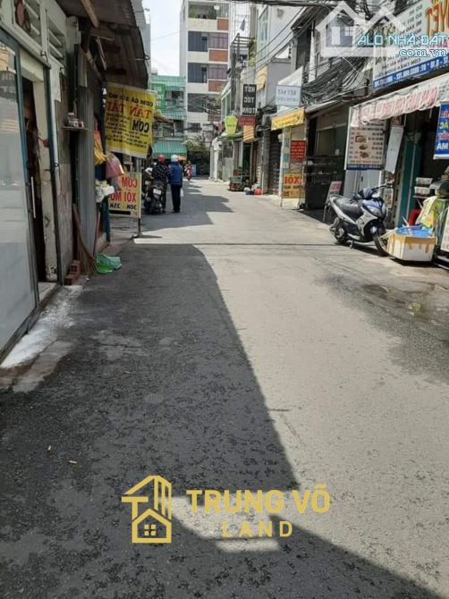 🏡 Bán nhà HXT CMT8, Q.10, giá rẻ 9.x tỷ!