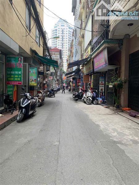 🏡 Bán nhà Tây Mỗ, lô góc, full nội thất, 40M², MT 4m – nhỉnh  5 TỶ,