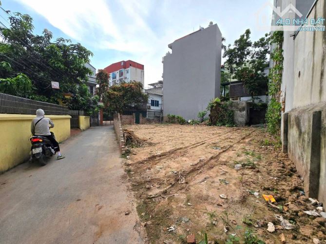Bán đất Phú Thượng- Tây Hồ 122m2 MT 6m hậu 6m,  Ô tô ngõ thông chỉ 20.5 tỷ
