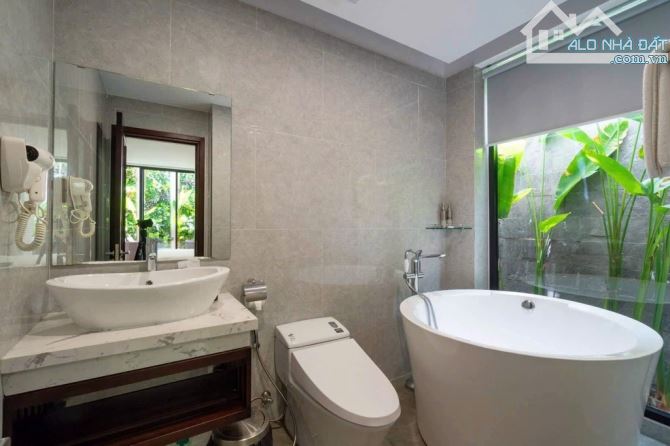 Nhà 3 tầng với 12 phòng Hùng Vương phố cổ Hội An, hồ bơi đầy đủ - 10