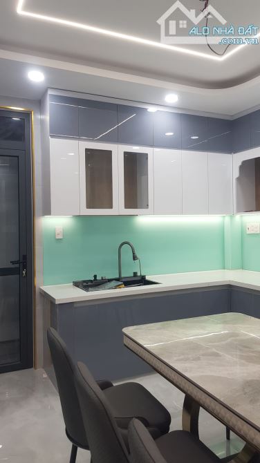 Bán nhà 235/ sát mặt tiền chợ gò xoài. Phường bhha. Bình tân . giá 10,5 tỷ thương lượng - 10