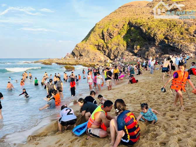305M2, MẶT TIỀN ĐƯỜNG BÊ TÔNG, XE TẢI CHẠY TUNG TĂNG, RA KDL MŨI GÀNH - BÃI CON CHỈ 5 PHÚT - 5
