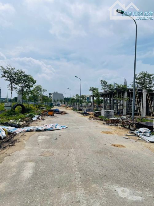 đất đông hương mặt bằng 3208 hàng ngoại giao 2025 - 6