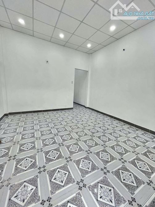 ✨ NHÀ CẤP 4 HXH cách MẶT TIỀN LÊ TRỌNG TẤN chỉ 100M, DT: 40M2 (Ngang 4M x Dài 10M) - 4 TỶ - 1