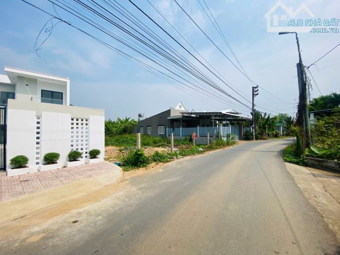 Hot! Chủ cần bán 2 lô liền kề 10x30m sổ hồng riêng thổ cư gần trạm thu phí Bửu Long - 1
