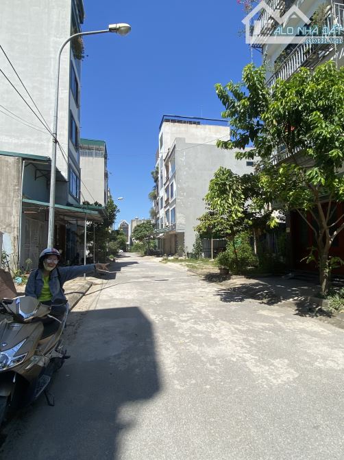 Bán đất đấu giá Ỷ La gần Đại học kiểm sát 50m, mặt tiền 5m, ô tô tránh, giá chỉ hơn 7 tỷ - 1