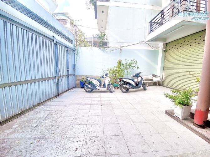 Biệt thự Nơ Trang Long P.7 Bình Thạnh 4 tầng 180m2 giá 25.9 tỷ - 1