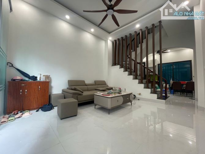 🚗 Ô TÔ ĐỖ CỔNG – NGÕ NÔNG – SỔ VUÔNG – NHÀ ĐẸP 42M² – NGUYỄN ĐỨC CẢNH – CHỈ 9,3 TỶ 💥 - 1
