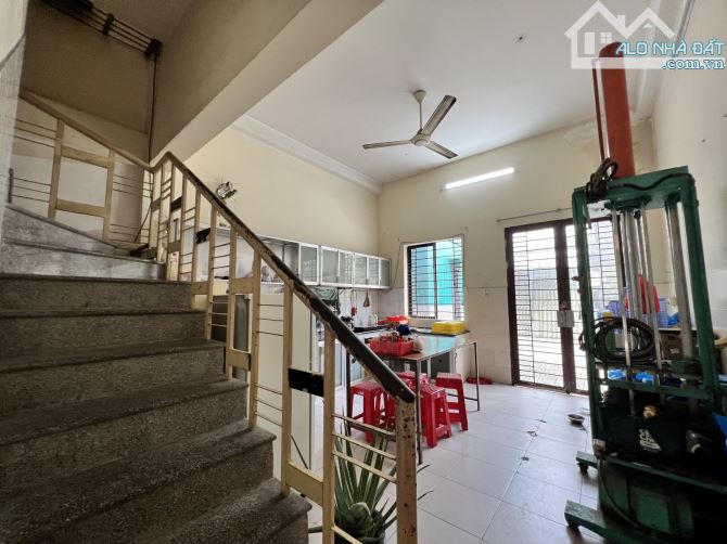 Bán gấp nhà 114m2.2 tầng . 9.5mX12m. BHH. Bình Tân - 1