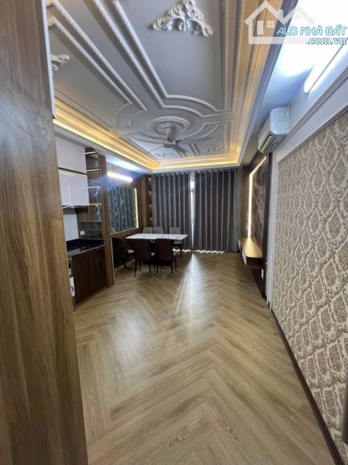 Bán nhà phân lô, gara ô tô, thang máy xịn Hoàng Văn Thái DT: 53m2 x 6 tầng chào giá: 17 tỷ - 1