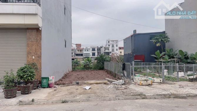 Lô đất 72,2m khu phân lô Bể Bơi Thuỷ Đường 2 oto tránh nhau có vỉa hè giá chỉ 3,3xx tỷ - 1