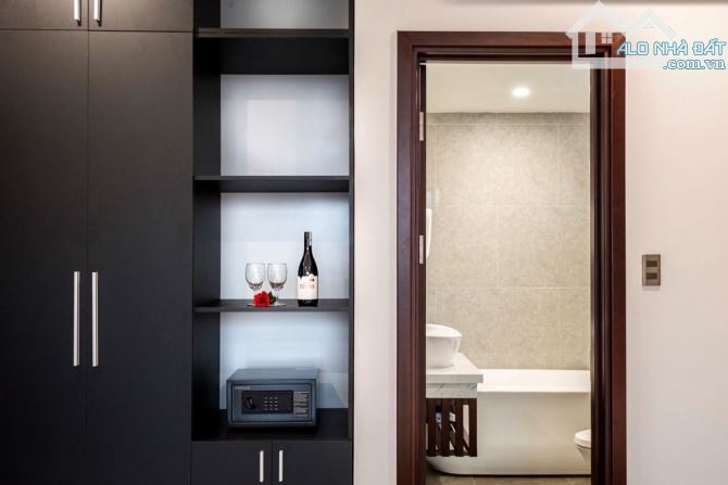 Nhà 3 tầng với 12 phòng Hùng Vương phố cổ Hội An, hồ bơi đầy đủ - 1