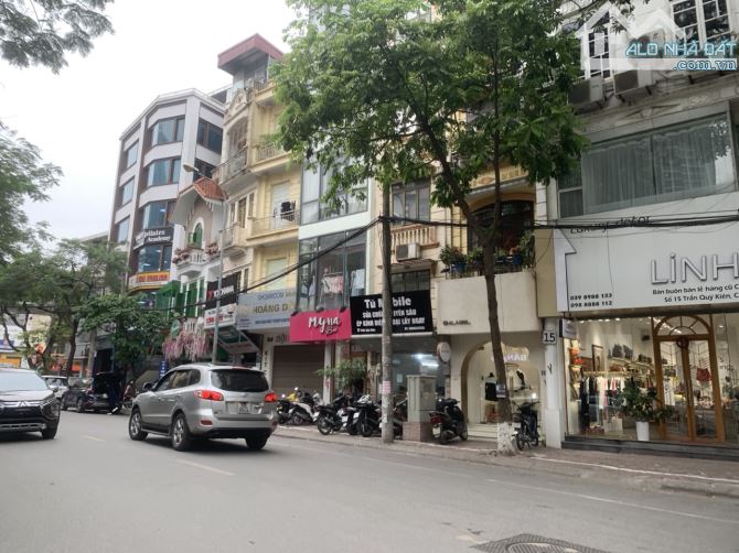 Chính chủ bán gấp nhà mặt phố Trần Qúy Kiên 45m2, vỉa hè rộng kinh doanh sầm uất giá 21 tỷ - 1