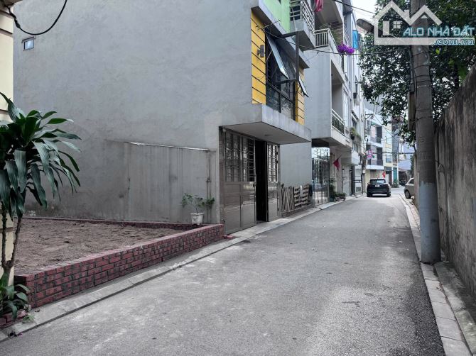 HIẾM – ĐẸP – TRUNG TÂM THỊ TRẤN ĐÔNG ANH  - NGÕ 4,2M THÔNG Ô TÔ. GIÁ VIP - 1