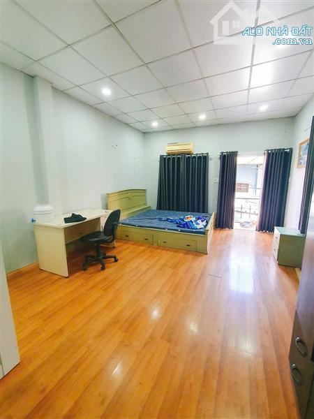Bán nhà HXH, 4x8m nở hậu, đường Lạc Long Quân, phường 8, quận Tân Bình, giá 3.x tỷ - 1