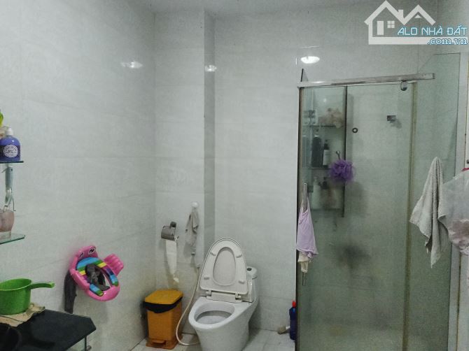Mặt tiền Khu Tên Lửa 100m2 - 4 Tầng - Gần Aeon Mail Sầm Uất - 1