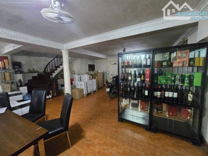 PHÂN LÔ VÍP ! Trung Kính. Cầu Giấy. Hà Nội, 5 tầng x 50 m2, ô tô tránh, tặng full nội thất - 1