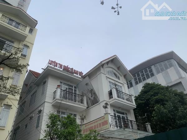 Bán biệt thự phố Nguyễn Huy Tưởng, quận Thanh Xuân S 270m2, 3 tầng, MT 8m, giá 90 tỷ có TL - 1