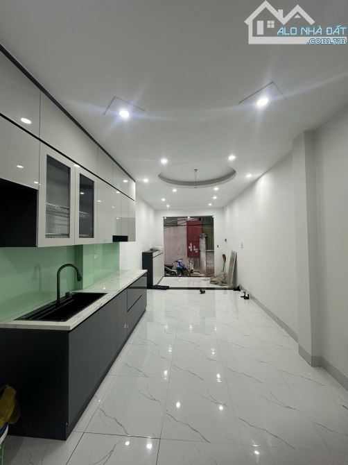 Bán nhà Cầu Cốc 30m2 5Tầng Mặt Tiền 3.8m Chỉ Nhỉnh 5Tỷ - 1