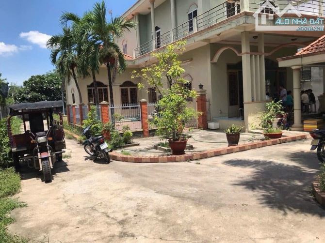 BIỆT THỰ Vườn - DT: 1266m2 - MT  NGUYỄN VĂN BỨA - Đường CONTAINER  - Giáp Quận 12. - 1