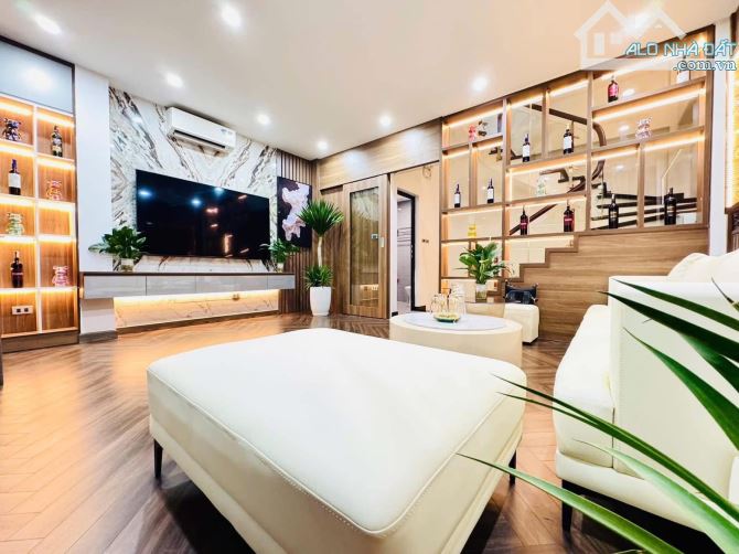 🏠Bán nhà Nguyễn Khang - Cầu Giấy, 55m2 - Mt 4M - ngõ thông kinh doanh, Có Ô Tô Phải Mua C - 1
