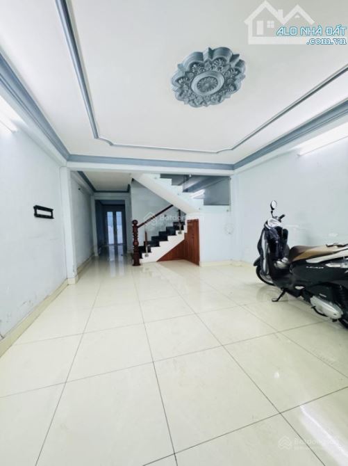 Bán nhà mặt tiền kinh doanh ngay An Dương Vương, Quận 8, 4x15m, giá nhỉnh 6 tỷ nhẹ. Lh: - 1