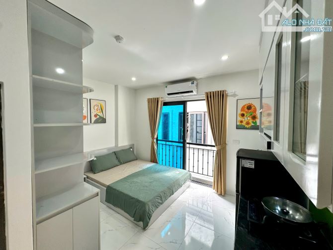 Cho Thuê CCMN Ngõ 401 Xuân Đỉnh 25m2 Studio Cửa Sổ Ban Công Thang Máy Ô Tô Đỗ Gần, Gần Chợ - 1
