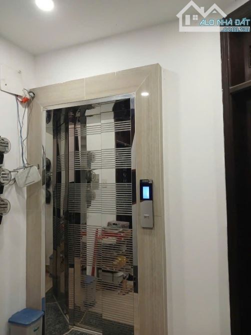 MẶT TIỀN BÁT NÀN - 4 TẦNG - 200m2 - NGANG 10.5M BÌNH TRƯNG TÂY Q2 - 1