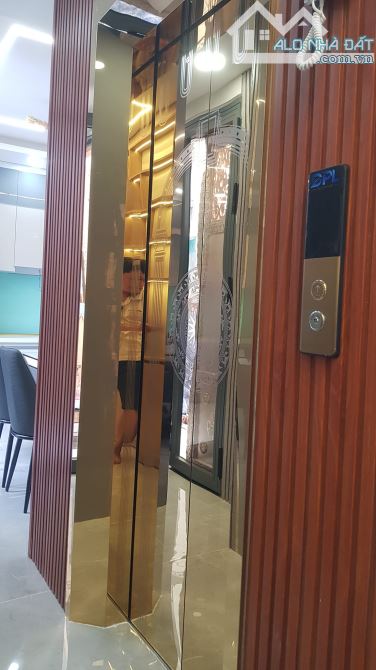 Bán nhà 235/ sát mặt tiền chợ gò xoài. Phường bhha. Bình tân . giá 10,5 tỷ thương lượng - 12