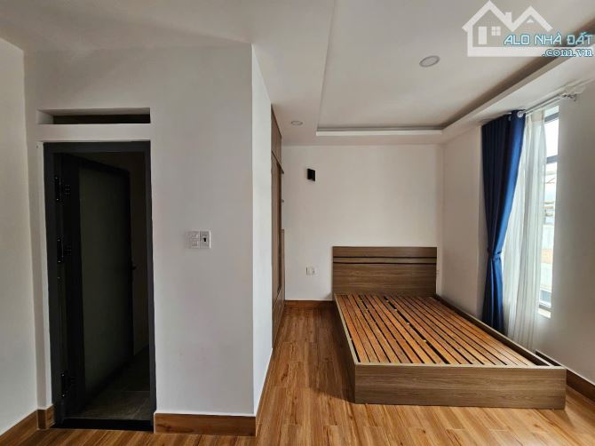 🏨 Khách Sạn 2 mặt tiền, Đã hoàn công,Tặng Full nội thất 9 phòng KD Hồ Xuân Hương 500 mét - 9