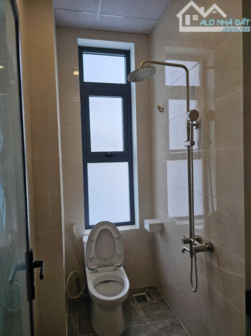 🏨 Khách Sạn 2 mặt tiền, Đã hoàn công,Tặng Full nội thất 9 phòng KD Hồ Xuân Hương 500 mét - 12