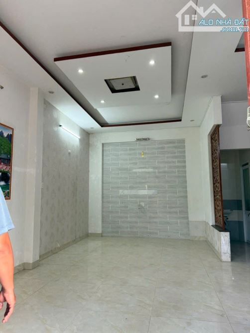 Bán nhà 3 tầng mặt tiền đường lưu trọng lư dt 45m2 giá 3ty800 - 2