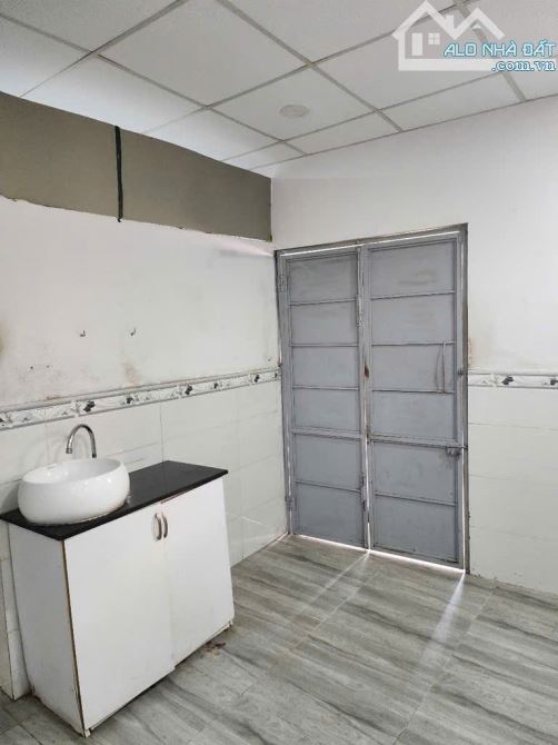 Bán nhà không có căn rẻ hơn không vướng quy hoạch sổ tại gia - 2