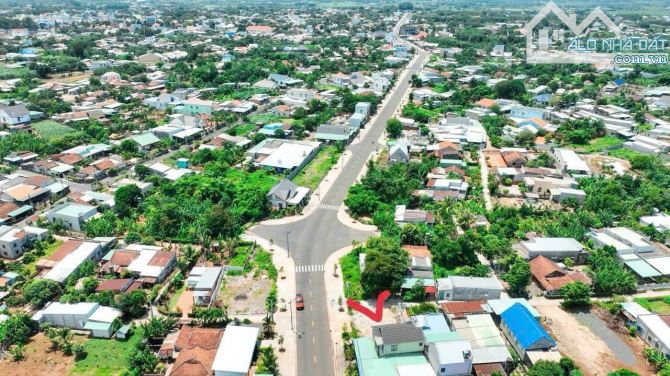TRUNG TÂM THỊ TRẤN ĐẤT ĐỎ - BRVT - 200m2 - 3ty300 - 2
