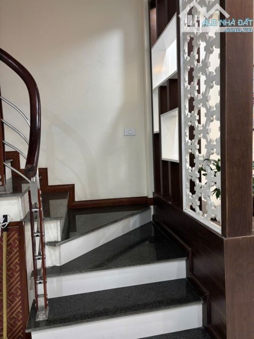 ❤️❤️ NHỎ XINH - HƠN 5 TỎI - NHÀ ĐẸP - NGỌC THỤY –Ô TÔ ĐỖ NGÀY ĐÊM GẦN   THÔNG SỐ HOA LÝ TƯ - 2