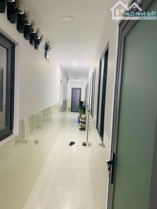 Bán Chdv Dương Quảng Hàm P5 Gò Vấp, 300m, 4 tầng, thu khoán 140tr, ngang gần 7m. - 2