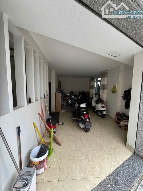 Bán nhà đẹp căn góc 2 mặt tiền trung tâm phường 3 Đà Lạt - 2