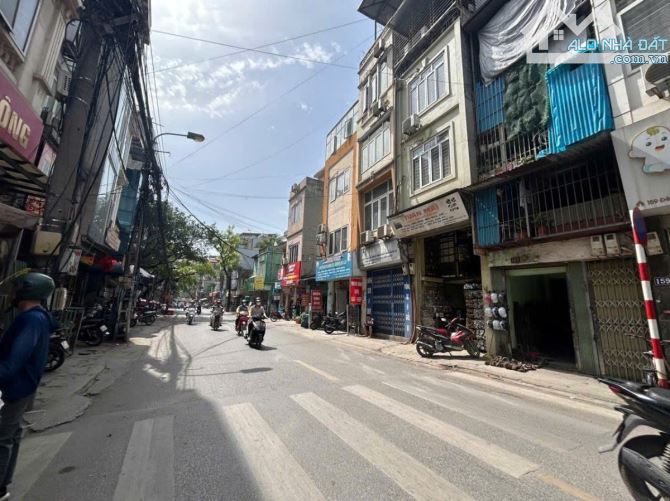 Bán Nhà MẶT PHỐ Đê La Thành Đống Đa 6 tầng nổi 1 tầng hầm - 2