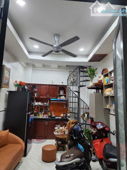 Bán nhà 3 tầng ngang 3.5m, đường Thành Mỹ, phường 8, quận Tân Bình, giá 3.4 tỷ - 2
