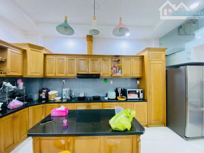 Bán nhà hẻm xe hơi Quận 10, CMT8 đúc 5 tầng THANG MÁY 105m2 Nở hậu nhỉnh 16 tỷ TL - 2