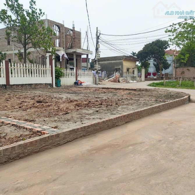 Cần bán 5 lô f0 tại Lại Trạch Yên phú - 2